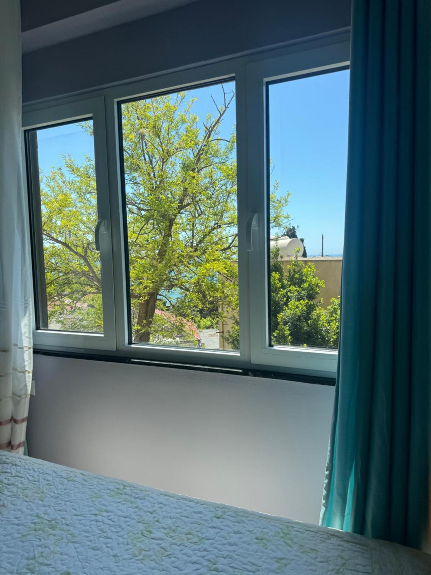 Nostalgic Sea View Apartments ドゥラス エクステリア 写真